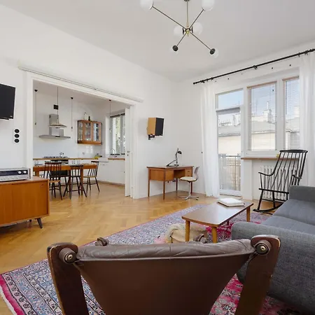 Family In Old Mokotów With Children's By Renters * Varsóvia