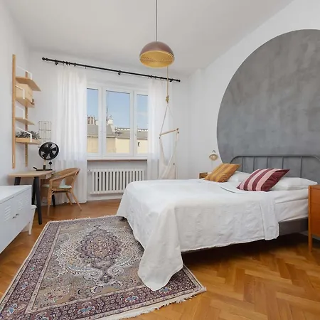 Family In Old Mokotow With Children's By Renters * Warsaw