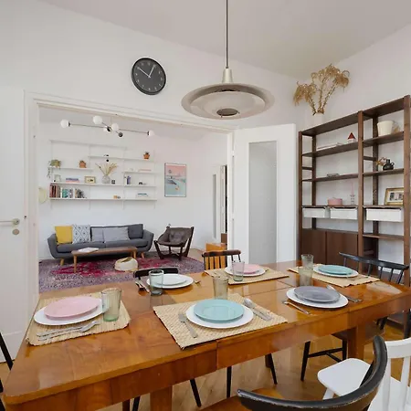 Family In Old Mokotow With Children's By Renters * Βαρσοβία