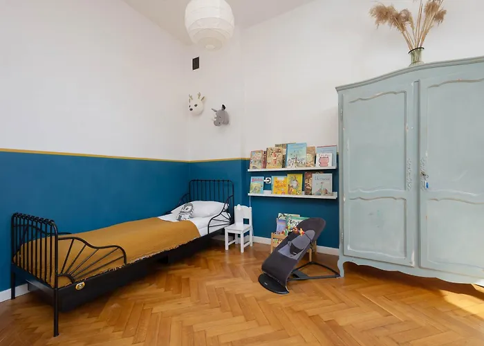 Family In Old Mokotow With Children's By Renters